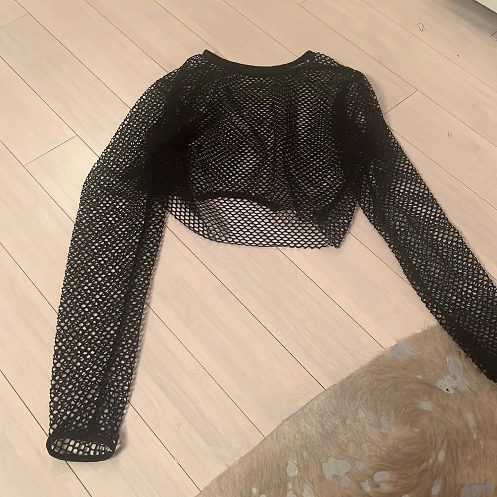Mesh long sleeve size m